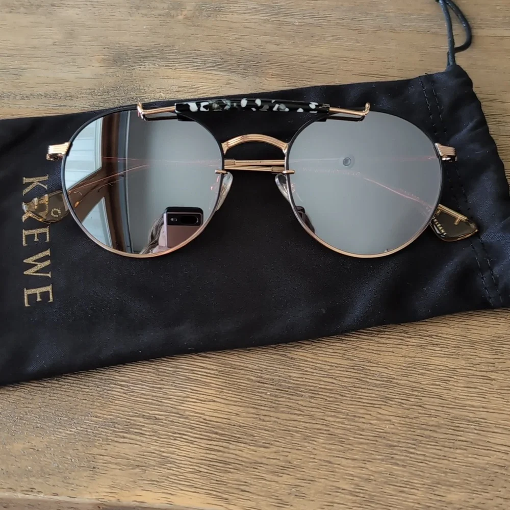 NWB Krewe Shelby Matte Black Fade To 24K + Plume Mirrored
